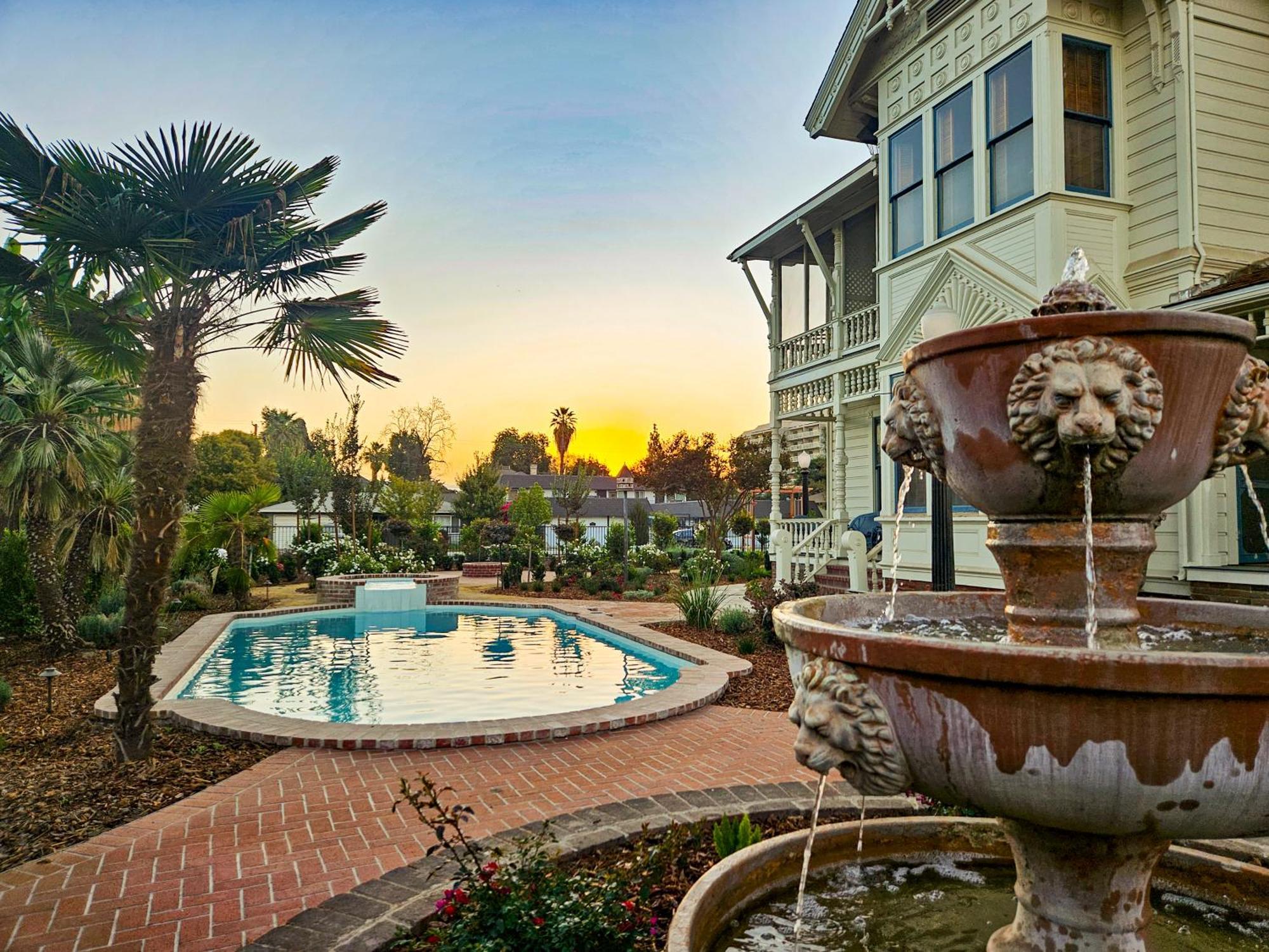 The Jd Hyde Historic Inn Visalia Eksteriør billede
