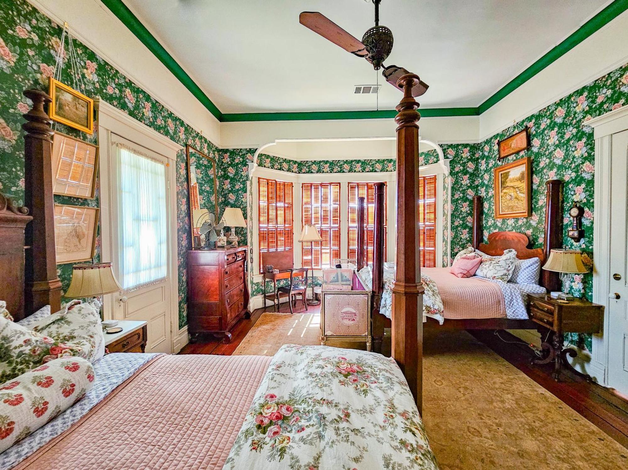 The Jd Hyde Historic Inn Visalia Eksteriør billede